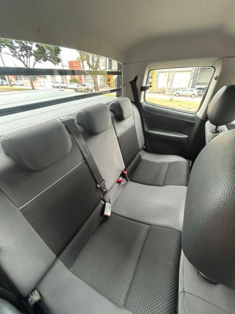 VOLKSWAGEN Saveiro 1.6 16V FLEX MSI ROBUST CABINE DUPLA, Foto 6
