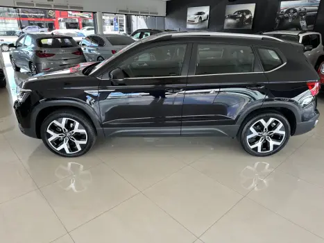 VOLKSWAGEN Taos 1.4 16V 4P FLEX 250 TSI HIGHLINE AUTOMTICO, Foto 8