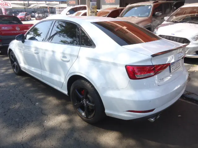 AUDI A3 Sedan - Foto