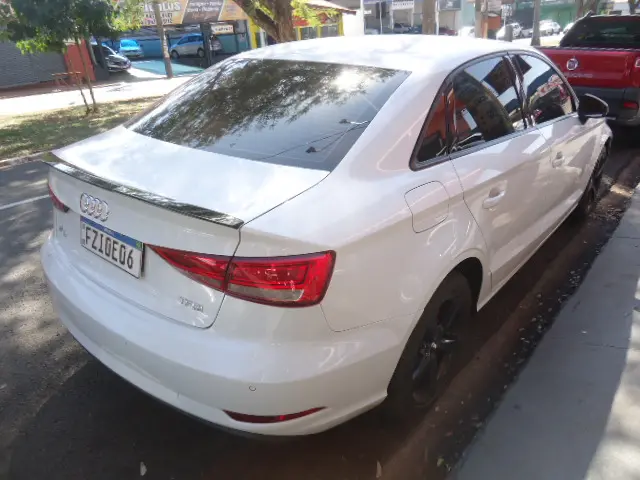 AUDI A3 Sedan - Foto