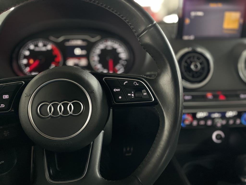 AUDI A3 Sedan - Foto