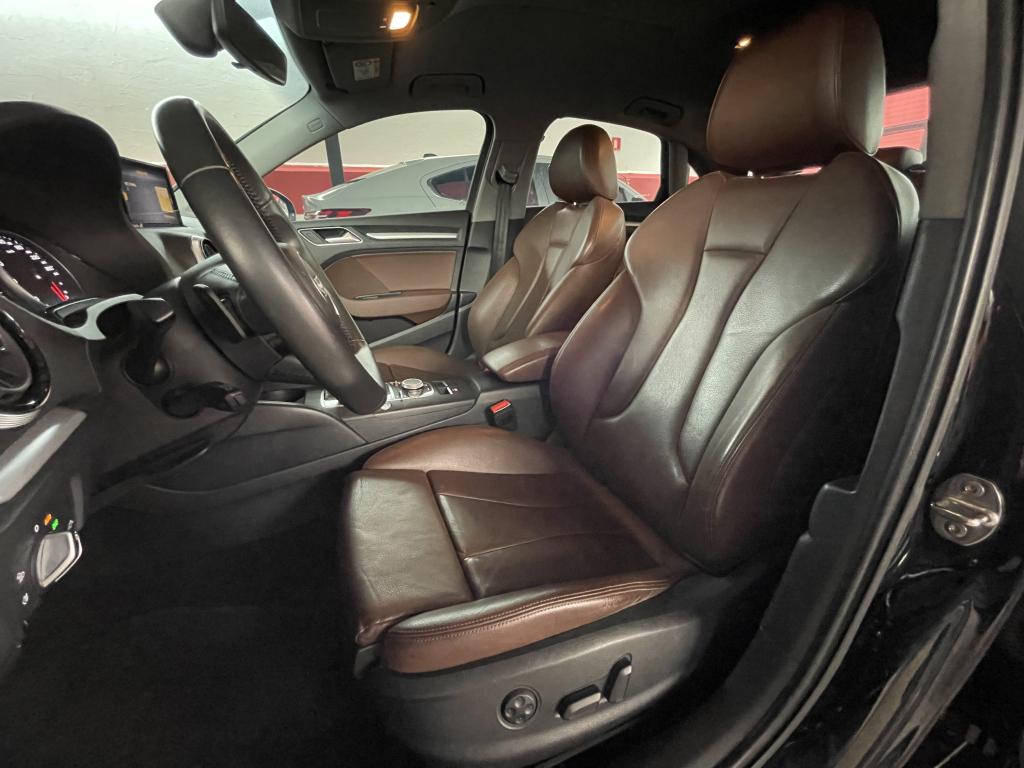 AUDI A3 Sedan - Foto