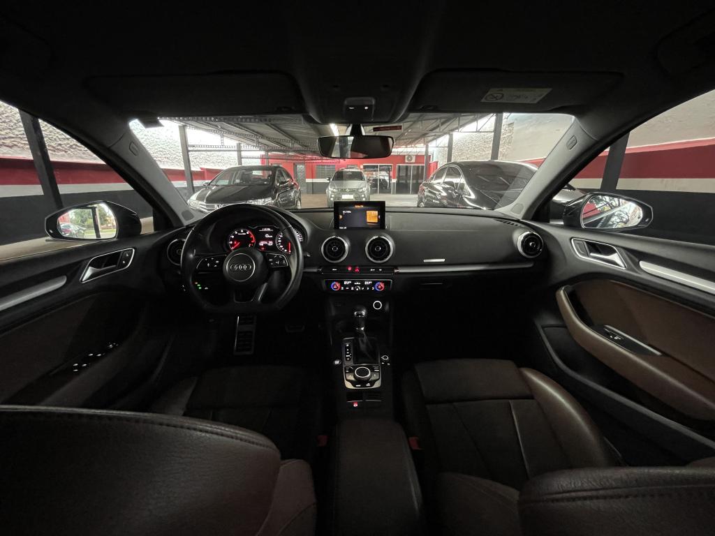 AUDI A3 Sedan - Foto