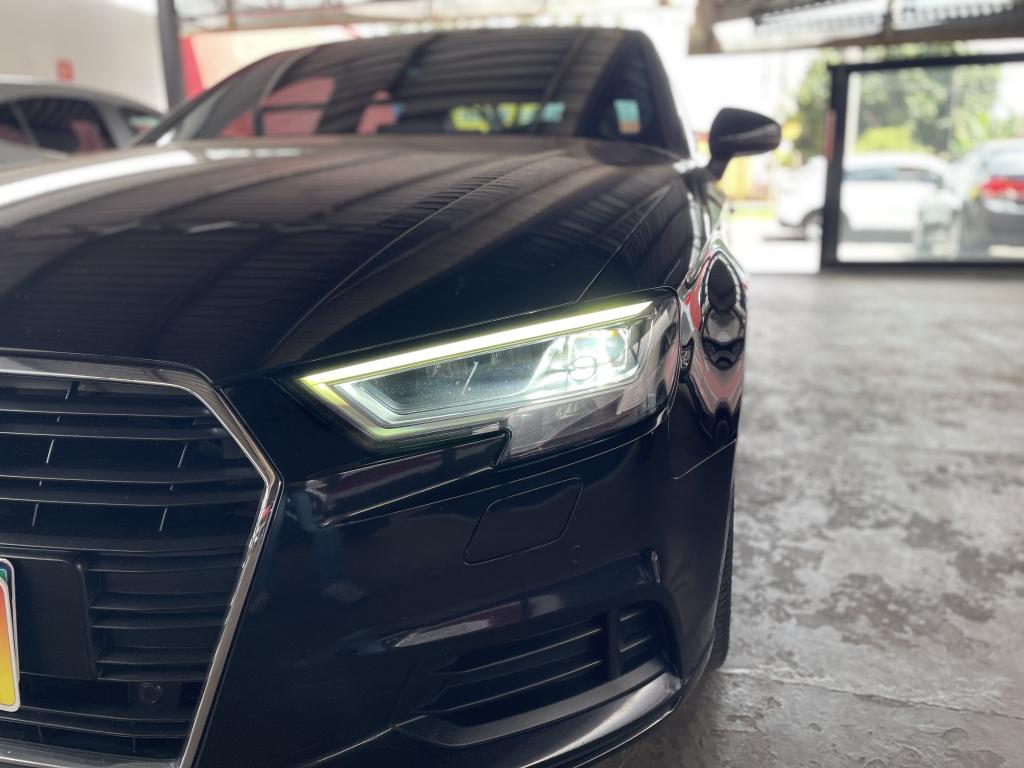 AUDI A3 Sedan - Foto