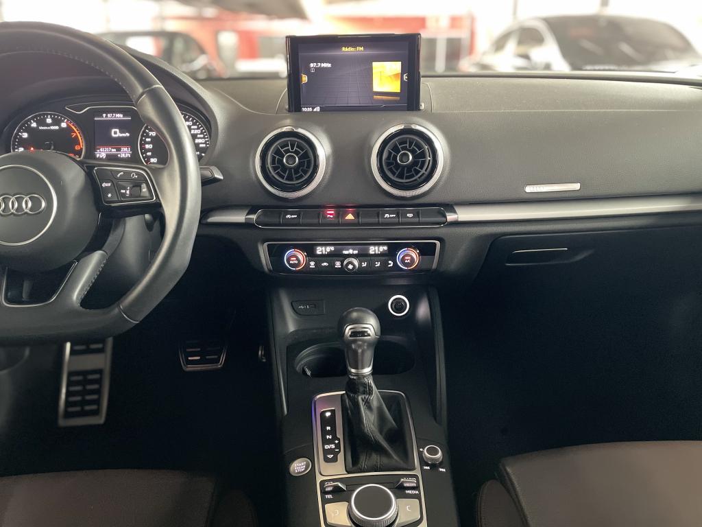 AUDI A3 Sedan - Foto