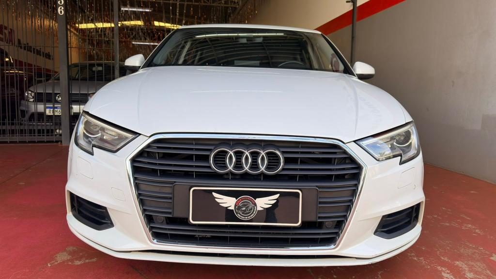 AUDI A3 Sedan - Foto