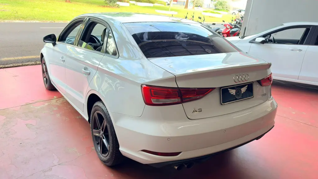 AUDI A3 Sedan - Foto