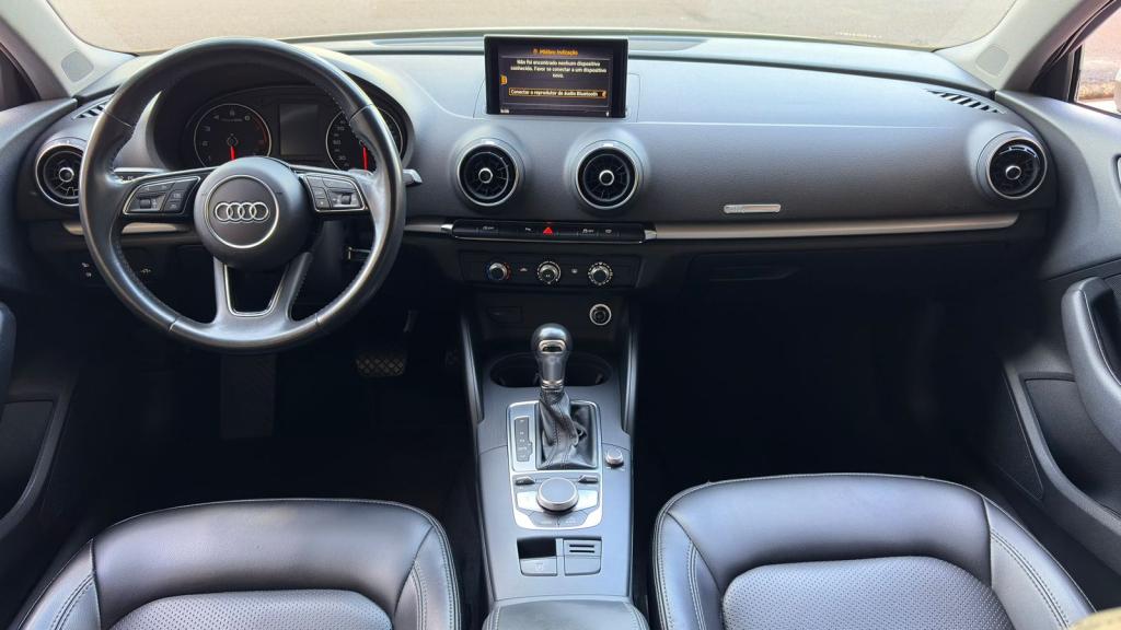 AUDI A3 Sedan - Foto