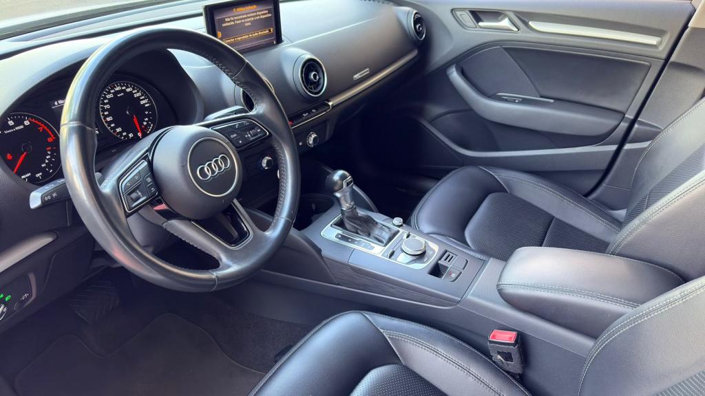 AUDI A3 Sedan - Foto