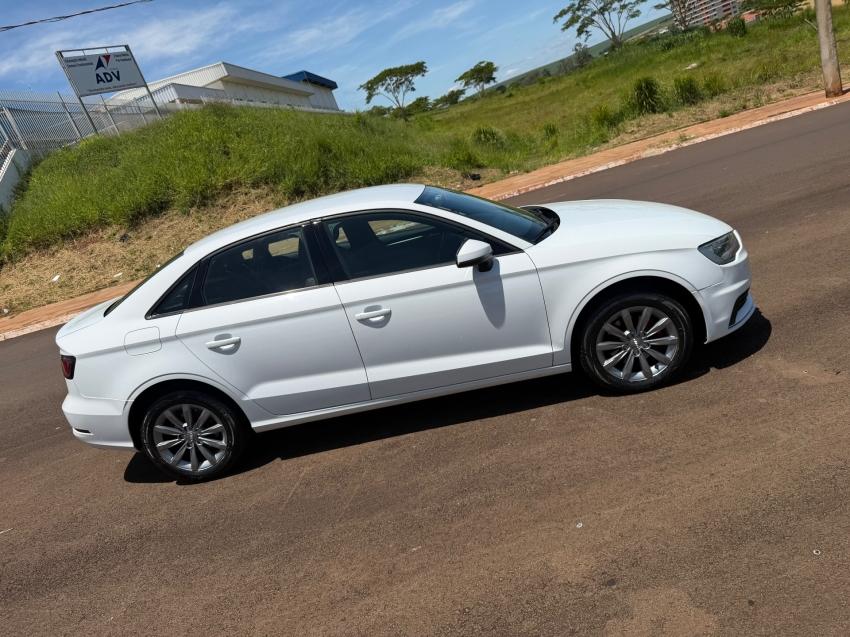 AUDI A3 Sedan - Foto