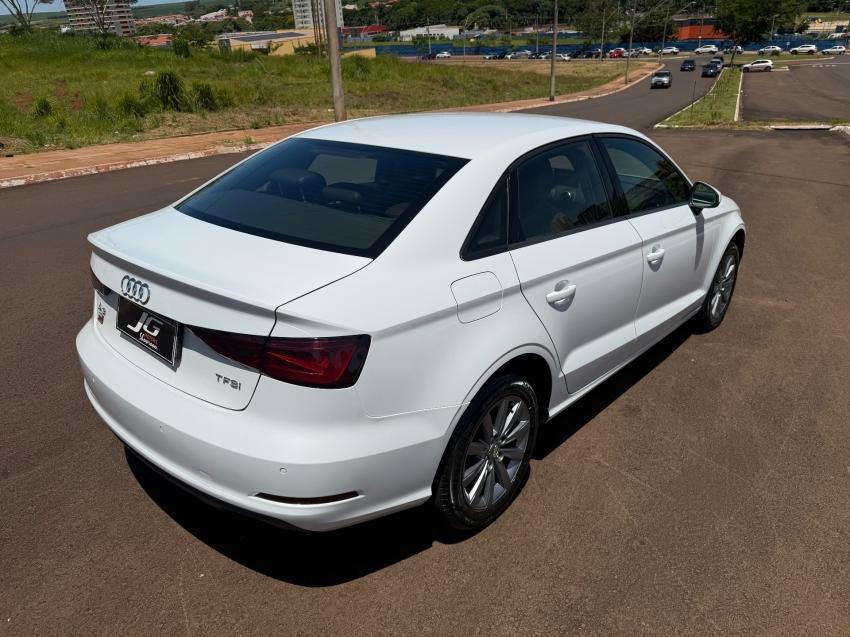 AUDI A3 Sedan - Foto