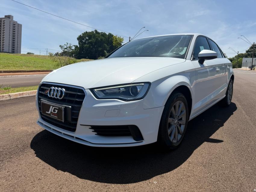 AUDI A3 Sedan - Foto