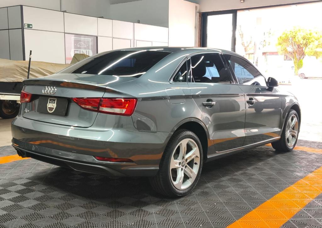 AUDI A3 Sedan - Foto