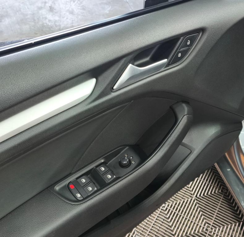 AUDI A3 Sedan - Foto