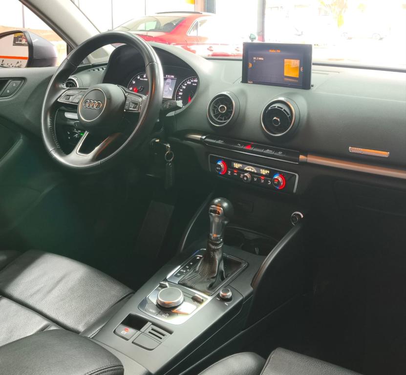 AUDI A3 Sedan - Foto