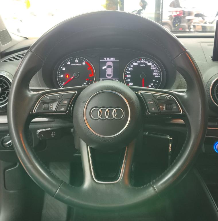 AUDI A3 Sedan - Foto