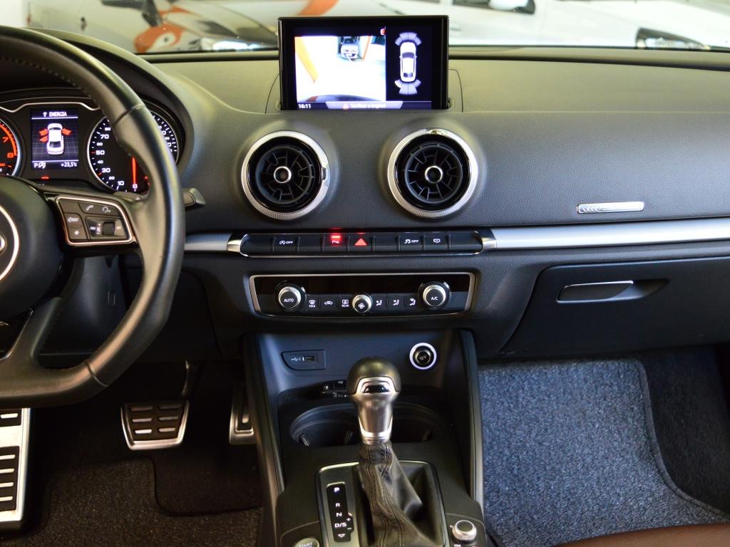 AUDI A3 Sedan - Foto