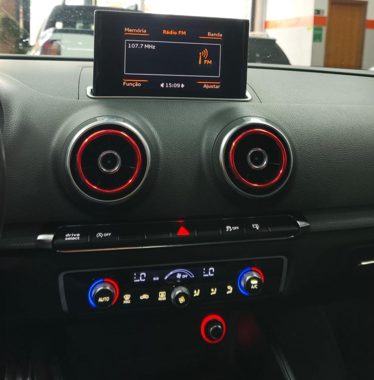 AUDI A3 Sedan - Foto