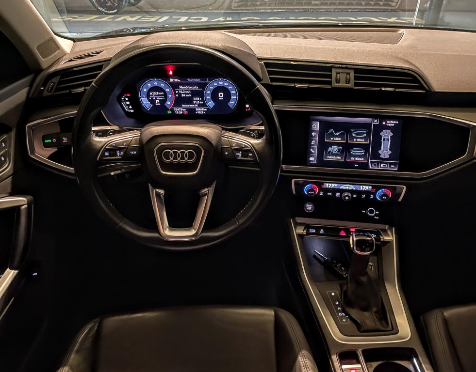 AUDI Q3 - Foto