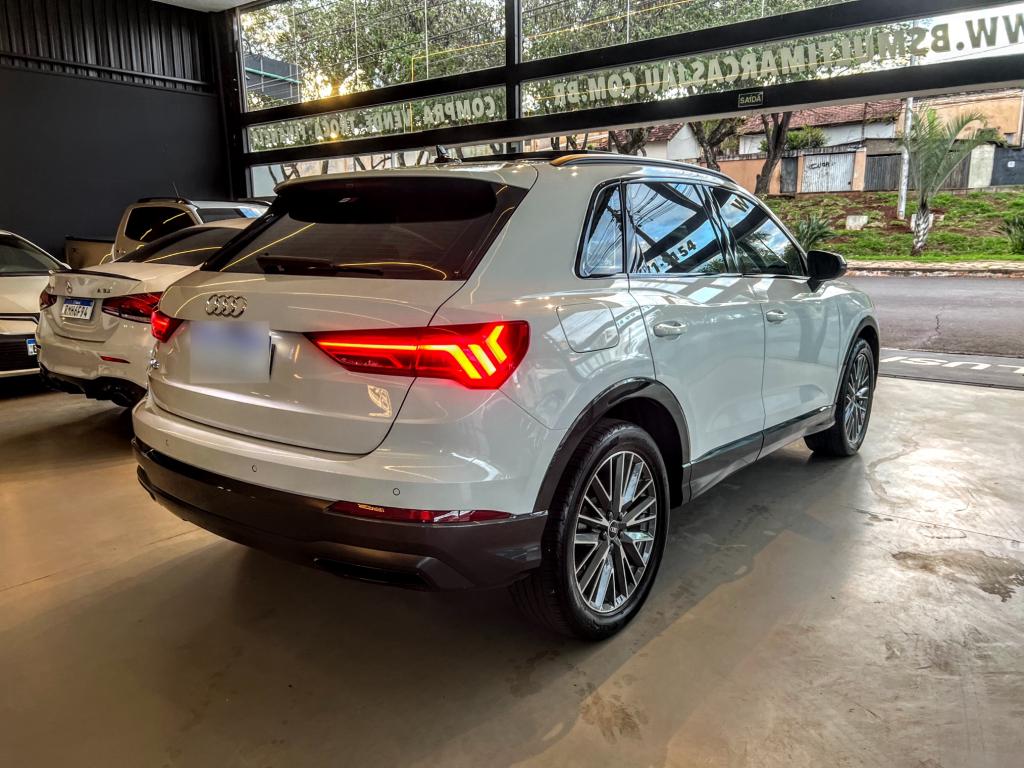 AUDI Q3 - Foto