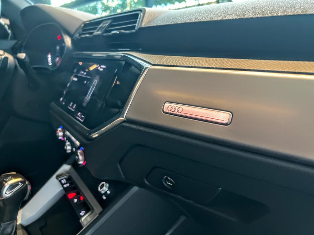 AUDI Q3 - Foto