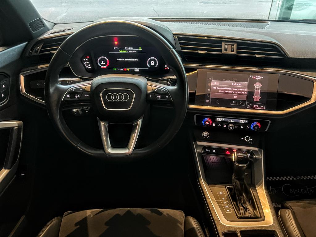 AUDI Q3 - Foto