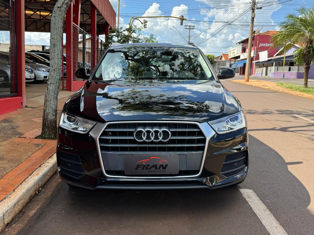AUDI Q3 - Foto