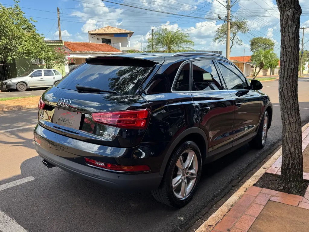 AUDI Q3 - Foto