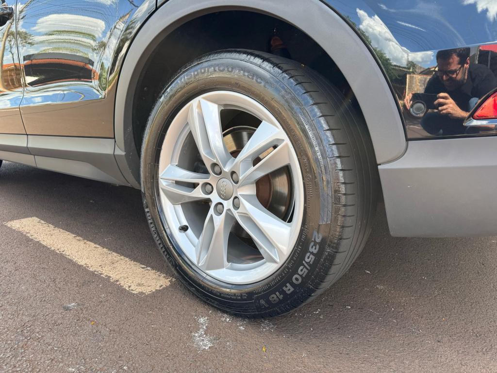 AUDI Q3 - Foto