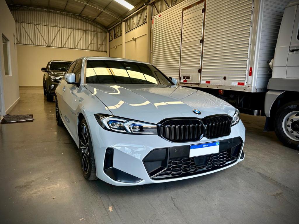BMW 320I