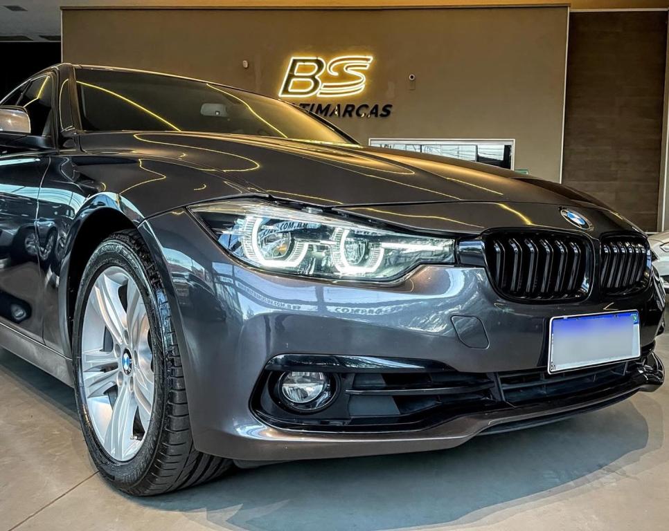 BMW 320I - Foto
