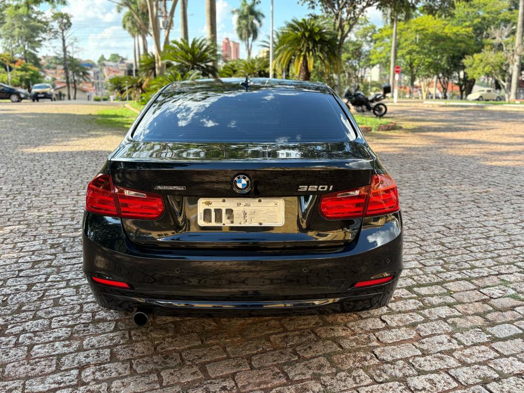 BMW 320I - Foto