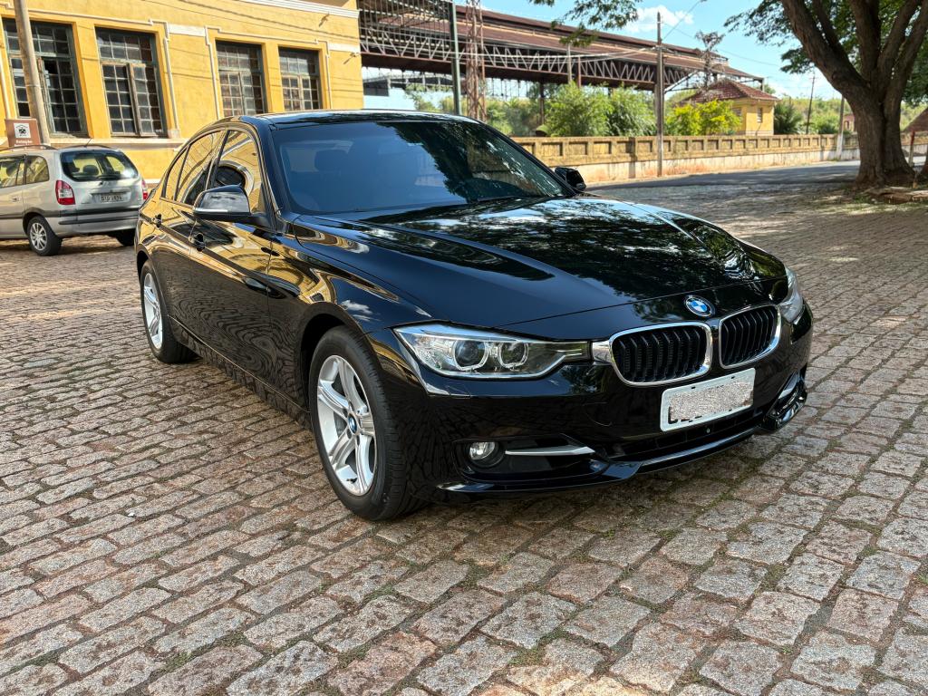 BMW 320I - Foto