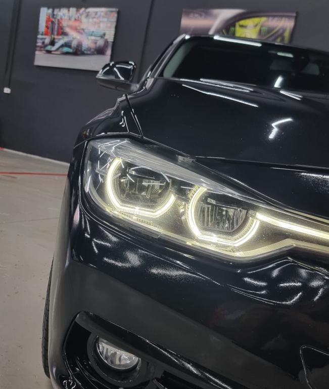 BMW 320I - Foto