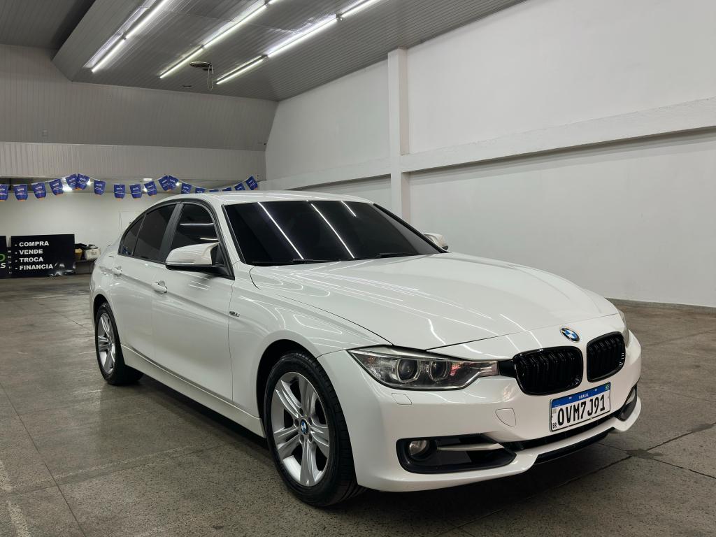 BMW 320I - Foto