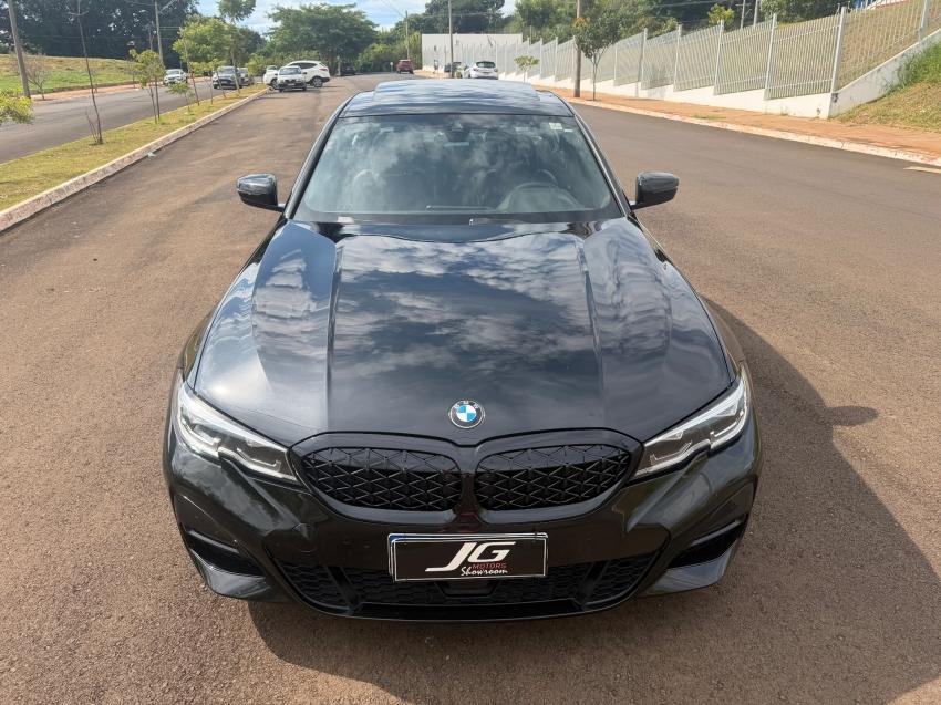 BMW 320I - Foto