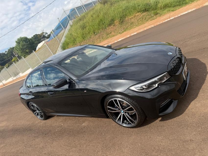BMW 320I - Foto