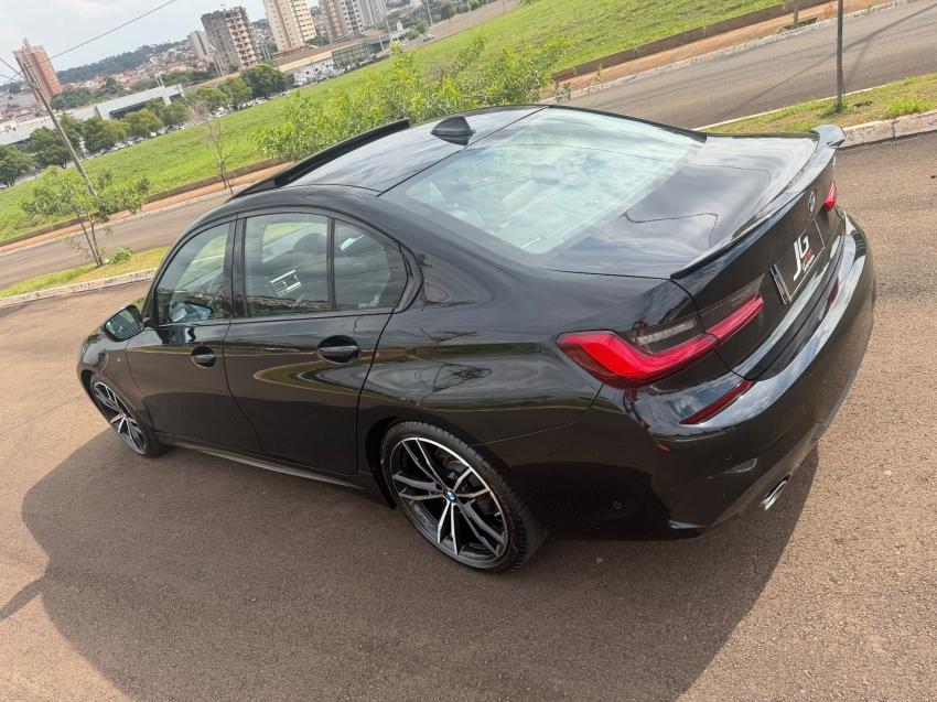 BMW 320I - Foto