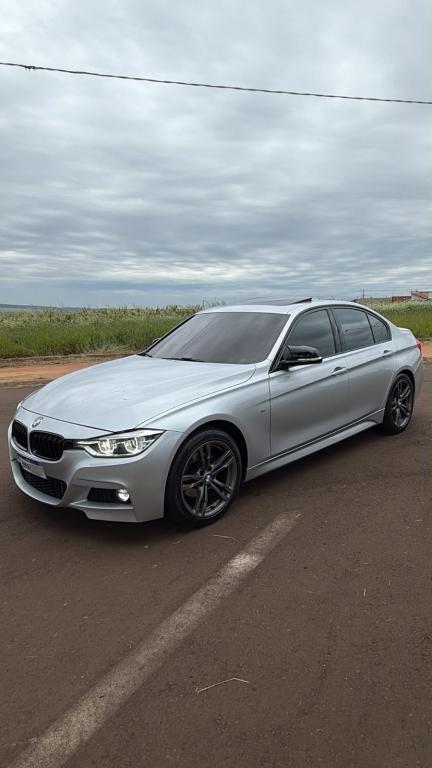 BMW 320I - Foto