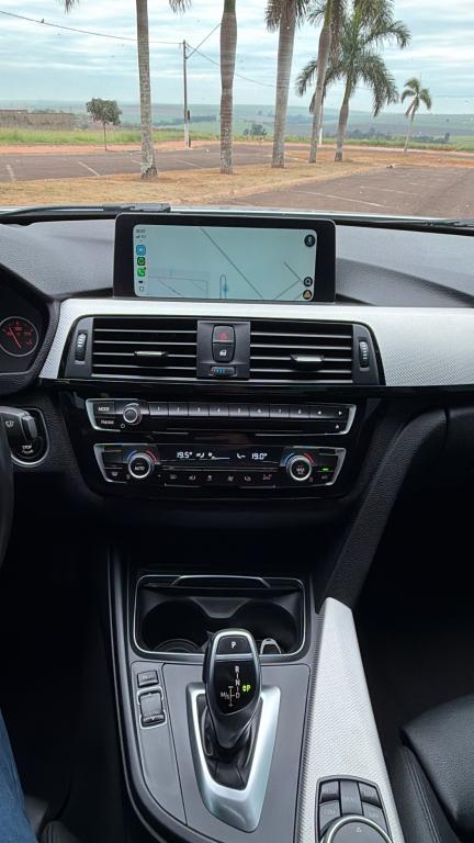 BMW 320I - Foto
