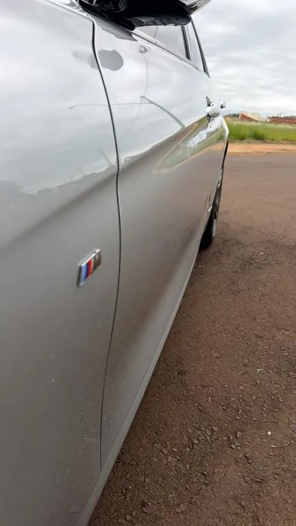 BMW 320I - Foto