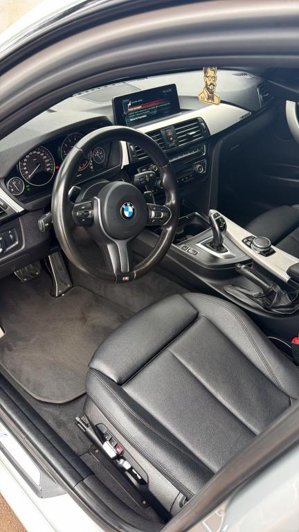 BMW 320I - Foto