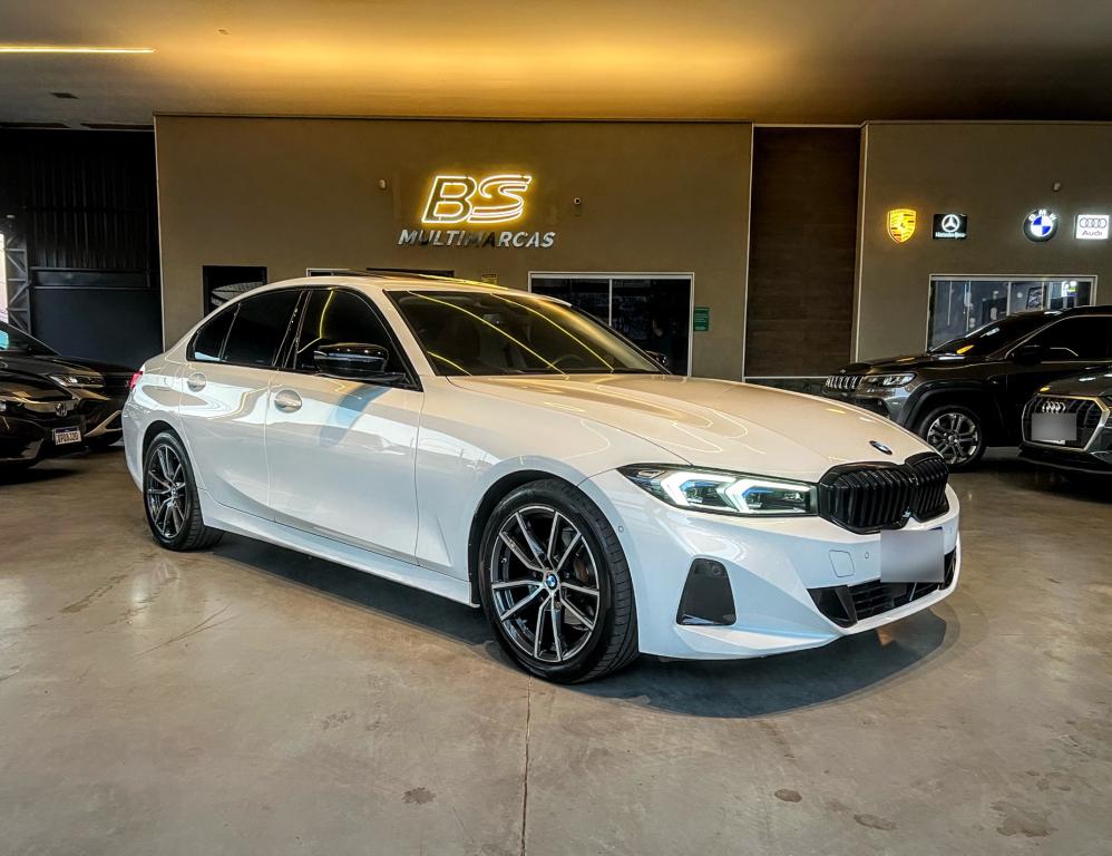 BMW 320I
