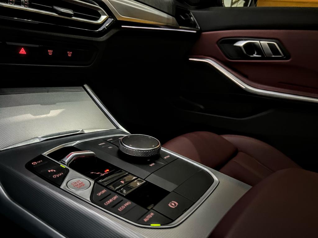 BMW 320I - Foto