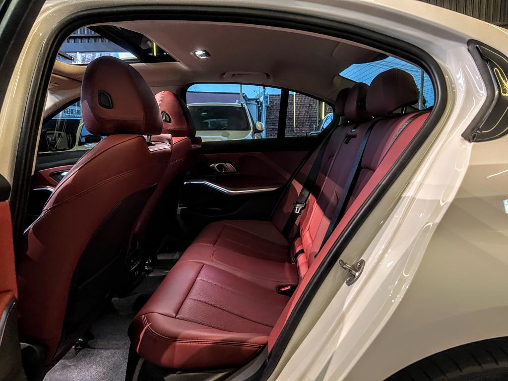 BMW 320I - Foto