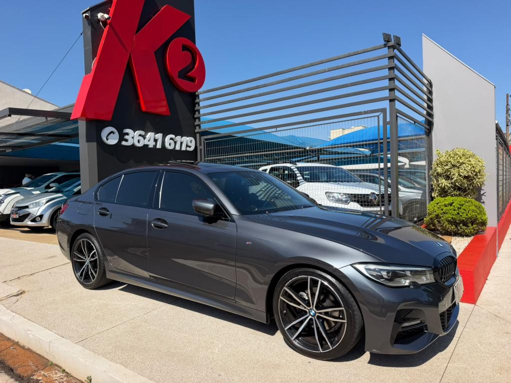 BMW 320I - Foto