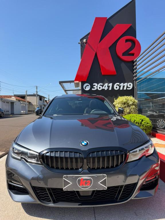 BMW 320I - Foto