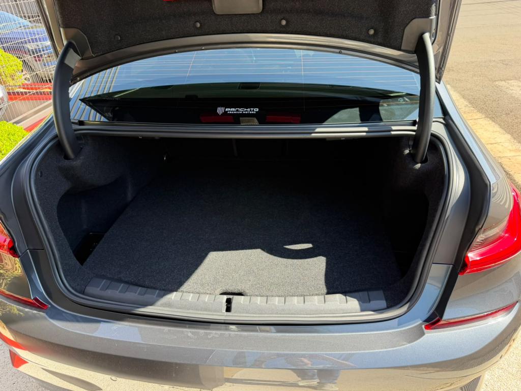BMW 320I - Foto
