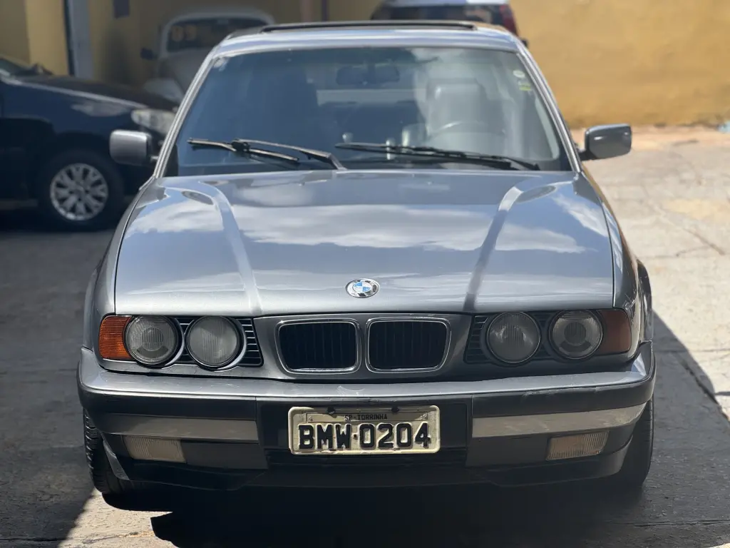 BMW 540I - Foto
