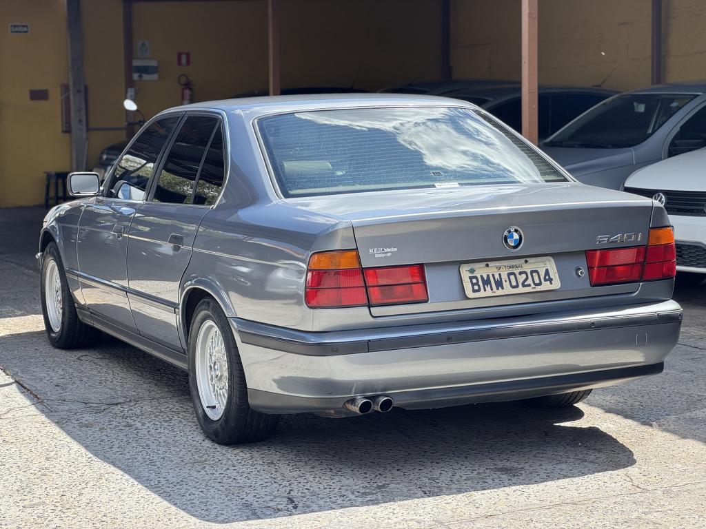 BMW 540I - Foto
